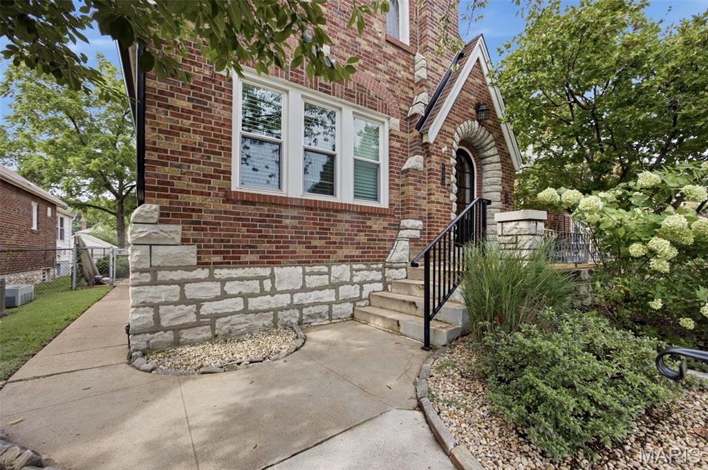 Watson Terrace - Residential