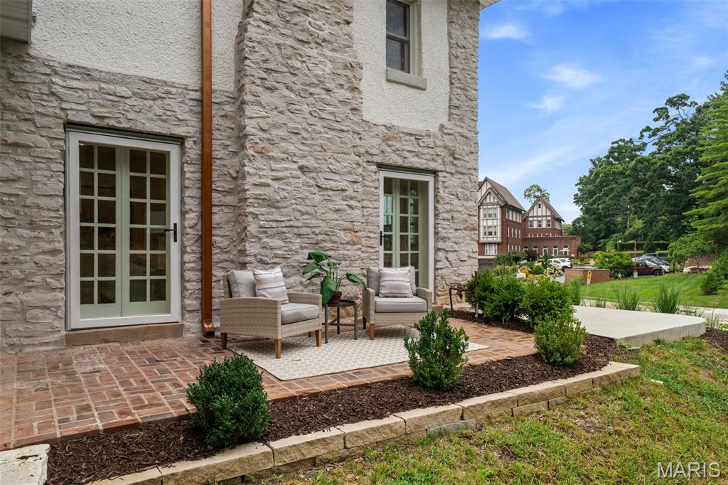 New Helfenstein Park - Residential