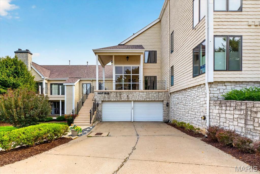Lakeshore Knolls Condos #1 - Residential