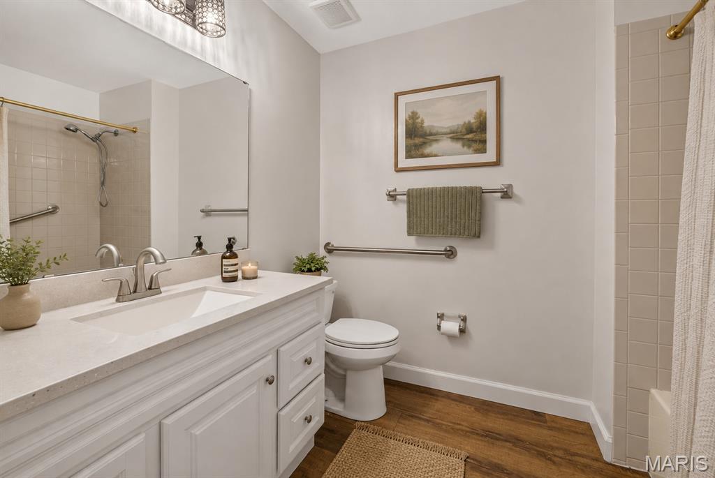 Lakeshore Knolls Condos #1 - Residential