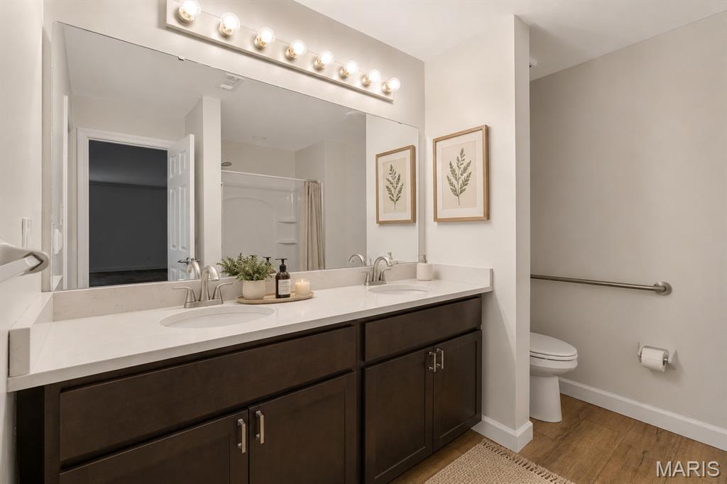 Lakeshore Knolls Condos #1 - Residential