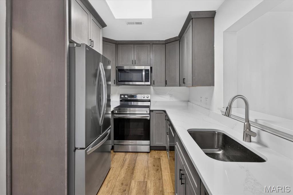 Lakeshore Knolls Condos #1 - Residential