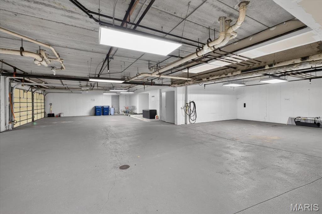 Lakeshore Knolls Condos #1 - Residential