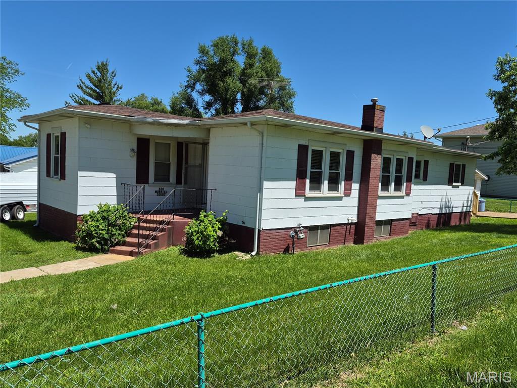 Here is a great opportunity.  Located in the heart of Bonne Terre.  This 3 bed 2 bath home has so much character.  Very well maintained and cared for.  Spacious kitchen and eating area. Comes with all appliances. Washer and dryer included.  There are  3 large bedrooms and 2 nice bathrooms which have nice appointments.  There is a 1 car garage and a nicely landscaped yard.
