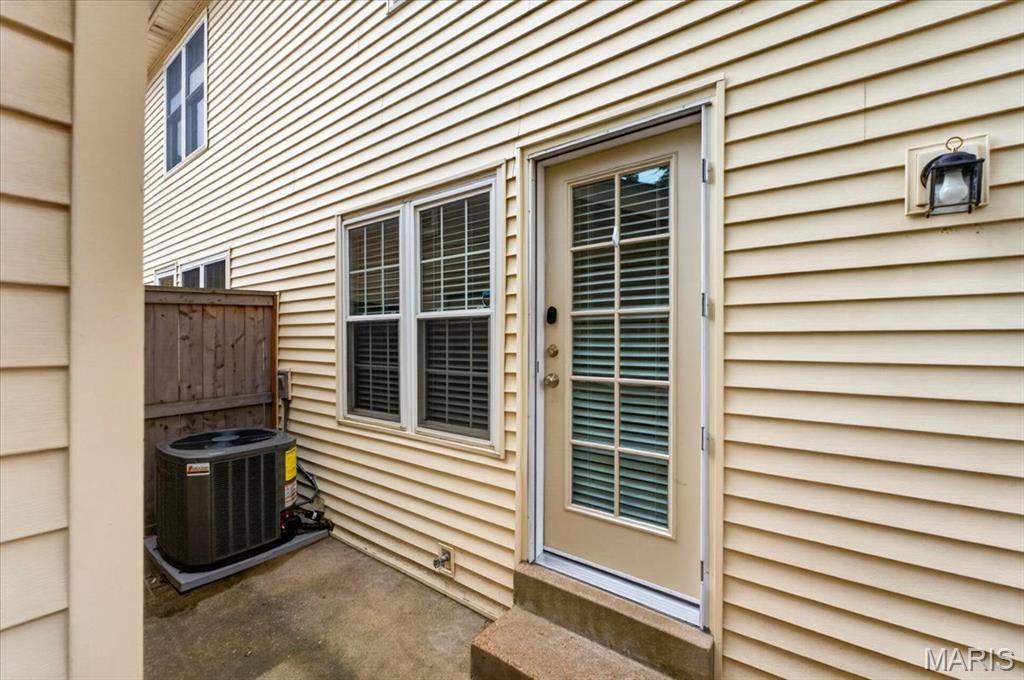Van Buren Place Condo - Residential