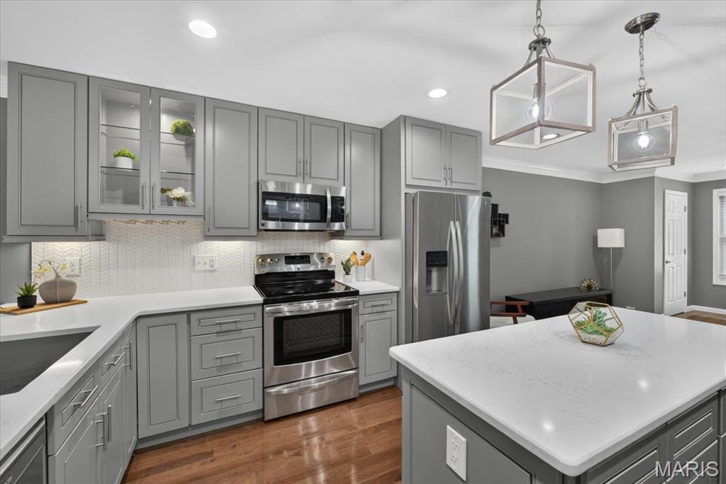 Van Buren Place Condo - Residential