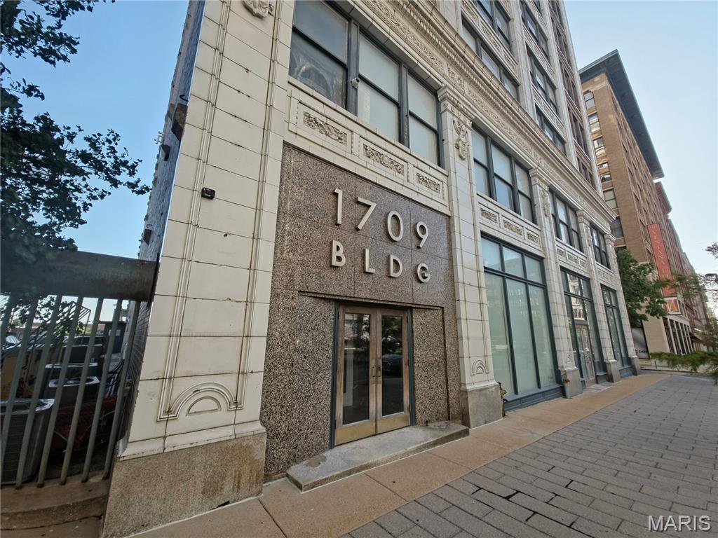 King Bee Lofts - Residential Lease