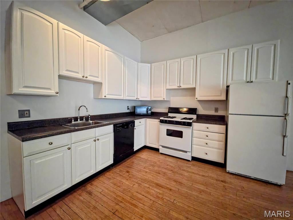 King Bee Lofts - Residential Lease