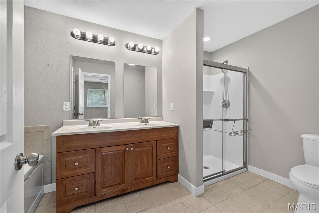 Mayer Wedgwood Green Pheasant Run - Residential Lease