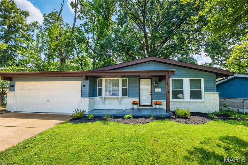 Hathaway Manor 9 - Residential