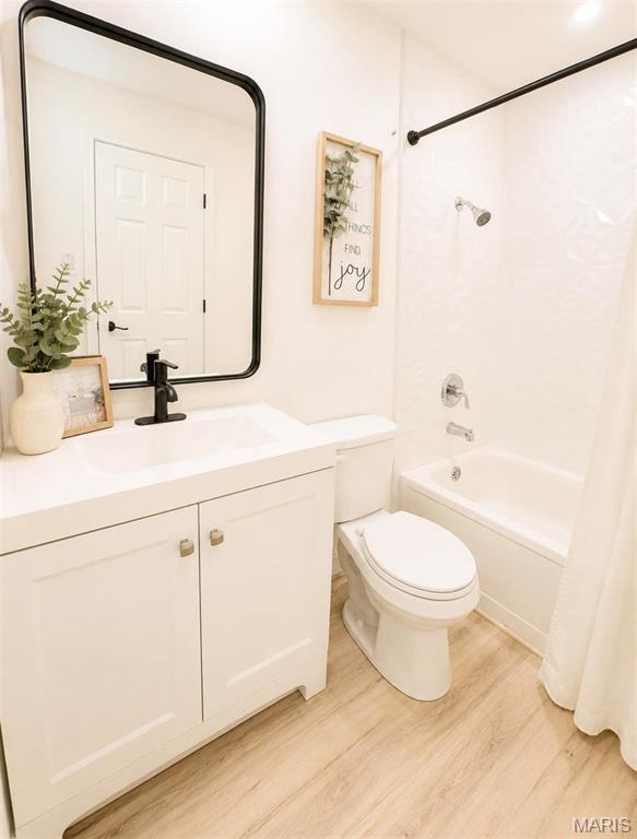 Hathaway Manor 9 - Residential