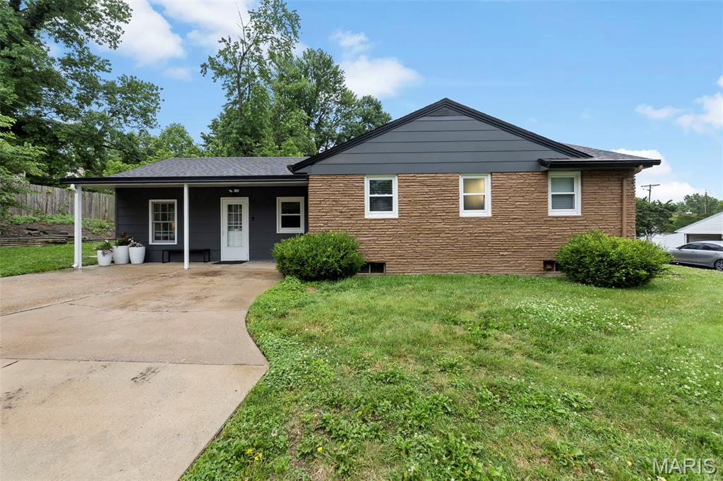 CLASSIC CHARM MEETS MODERN CONVENIENCE ! Fresh, impeccable & thoughtfully updated * Built in
1955, this meticulously remodeled mid-century home offers a seamless blend of timeless elegance and
contemporary upgrades * Step inside to discover original hardwood floors that exude warmth and
character throughout the living spaces * With 2 bedrooms and 2 full baths, this gem provides comfortable
accommodation for both homeowners and guests alike * From the stunning kitchen and baths to the
spacious main floor family room, you’ll love every inch of space here, including main floor laundry - stack
washer & dryer included * The partially finished basement offers extra sleeping quarters, providing
versatility for various lifestyle needs * Conveniently located in Alma Schrader school district, this property
promises an exceptional living experience for families * Also ideal for first-time homebuyers seeking
affordability without sacrificing quality, as well as savvy investors eyeing Airbnb or short-term rental
opportunities, 860 Poppy Lane presents a compelling investment prospect * All situated in the heart of
town * Don't miss out on the chance to make this exquisite property your own * Contact us today to
schedule your private tour.
