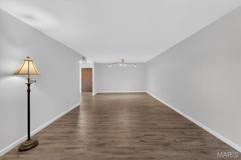Coeur De Royale Condo - Residential