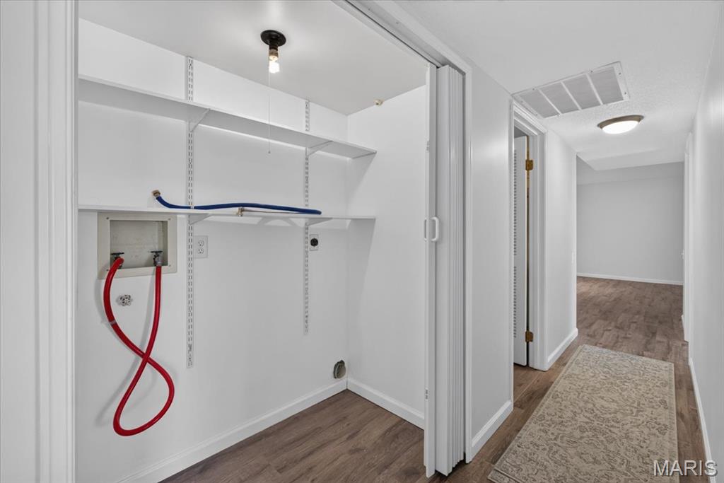 Coeur De Royale Condo - Residential