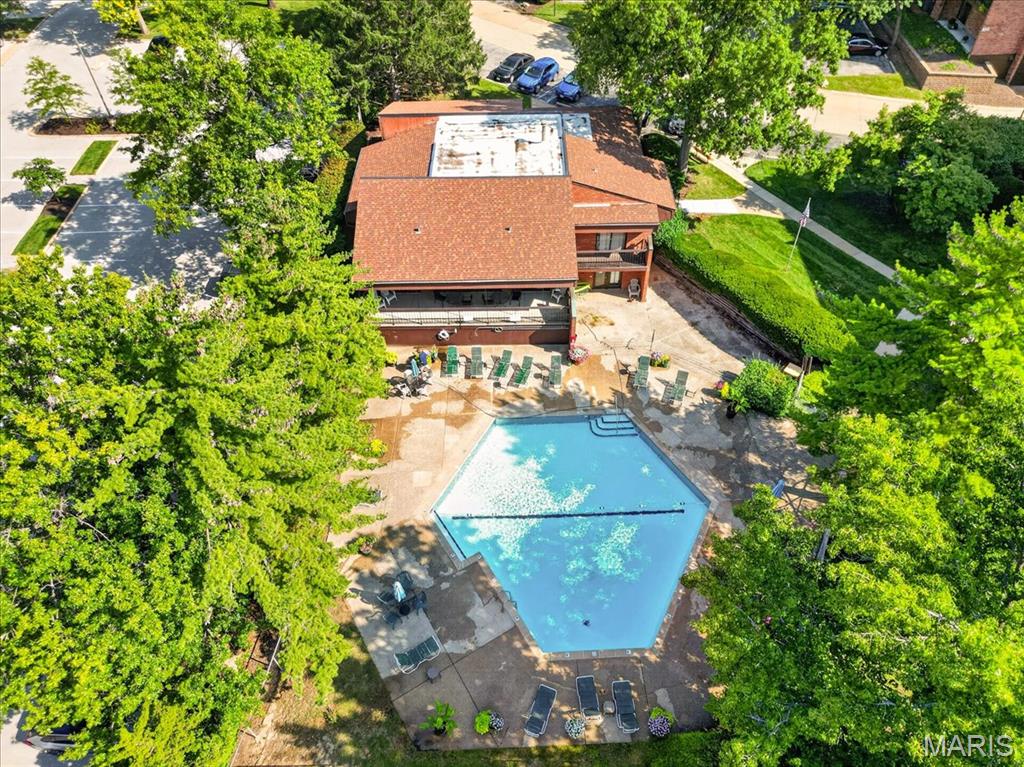 Coeur De Royale Condo - Residential