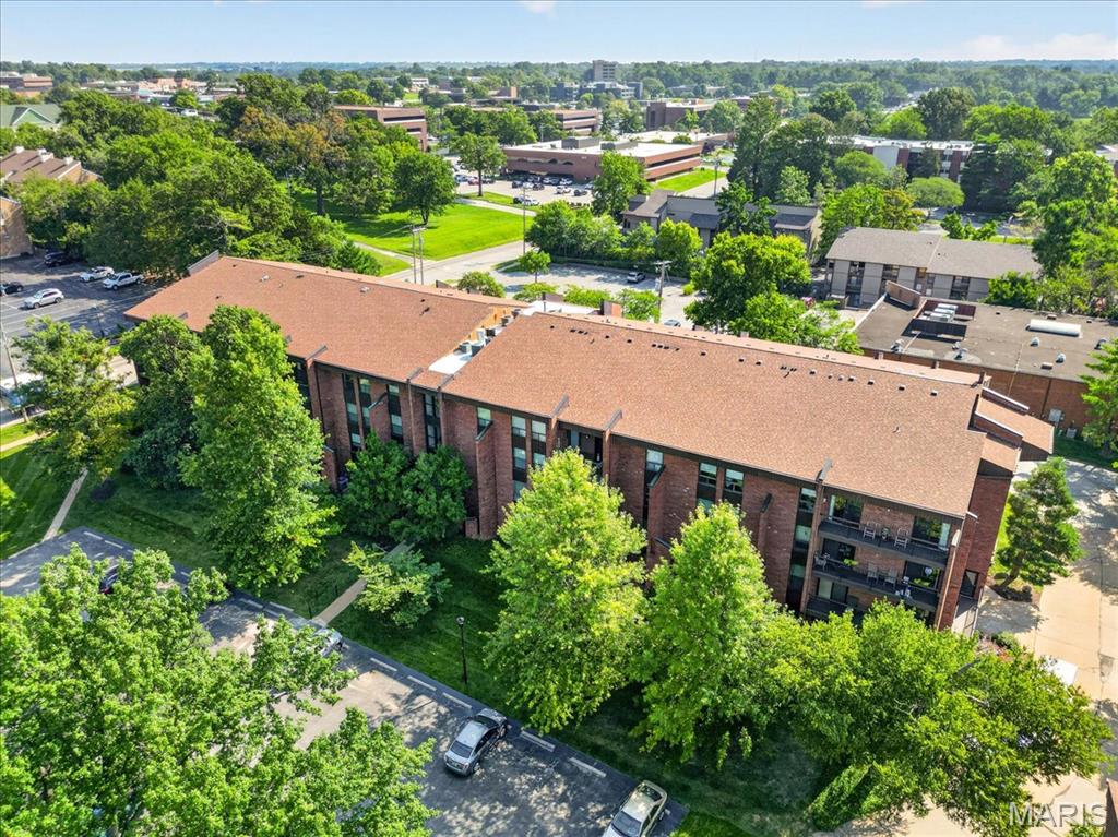 Coeur De Royale Condo - Residential