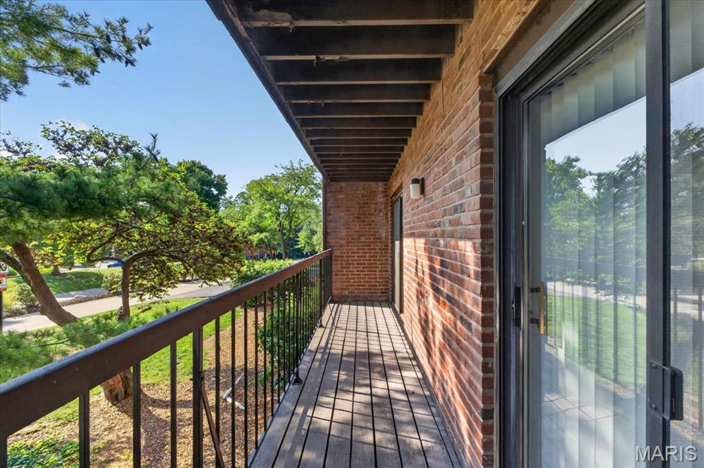 Coeur De Royale Condo - Residential