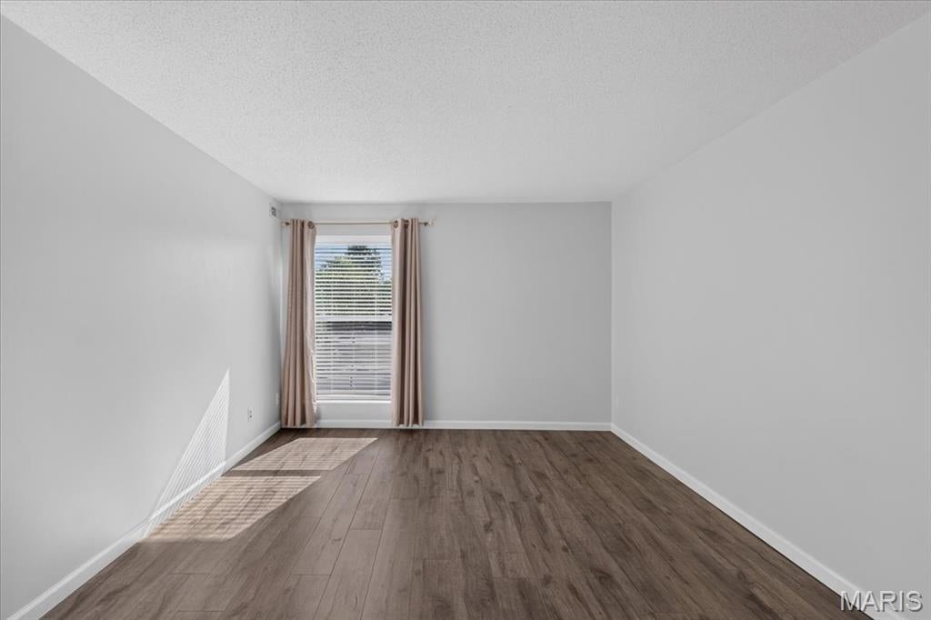 Coeur De Royale Condo - Residential