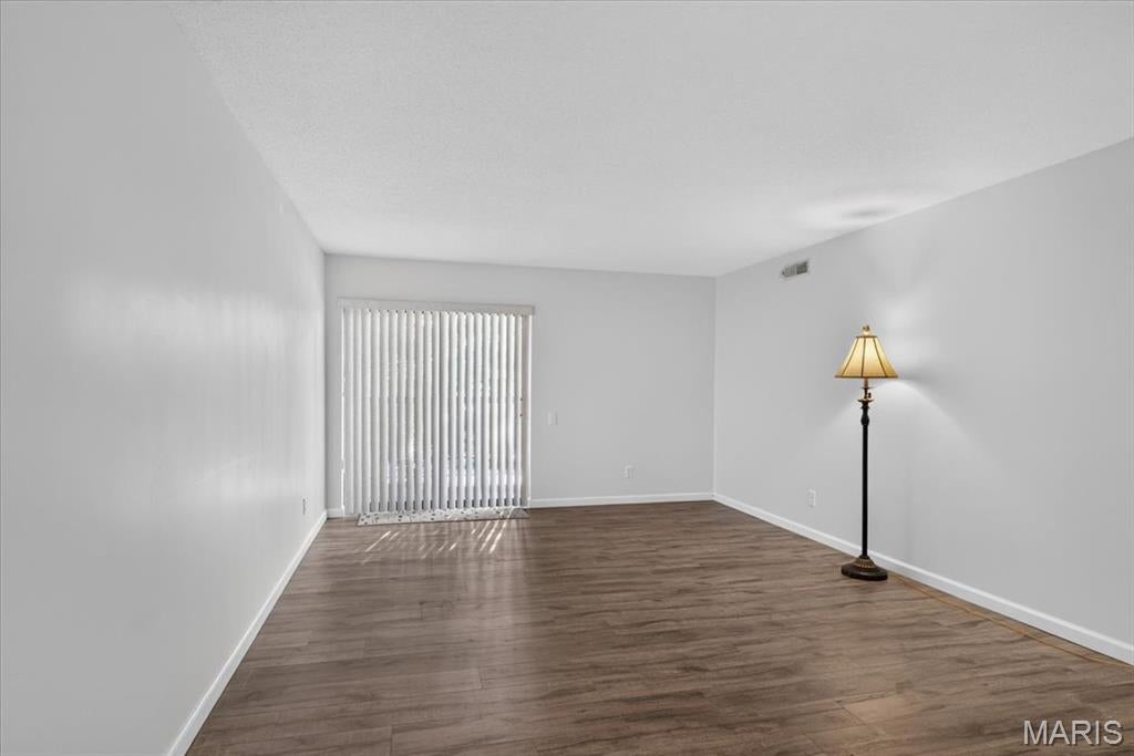 Coeur De Royale Condo - Residential