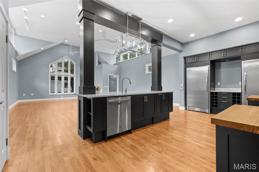 Laclede Ave & Forest Park Boule - Residential
