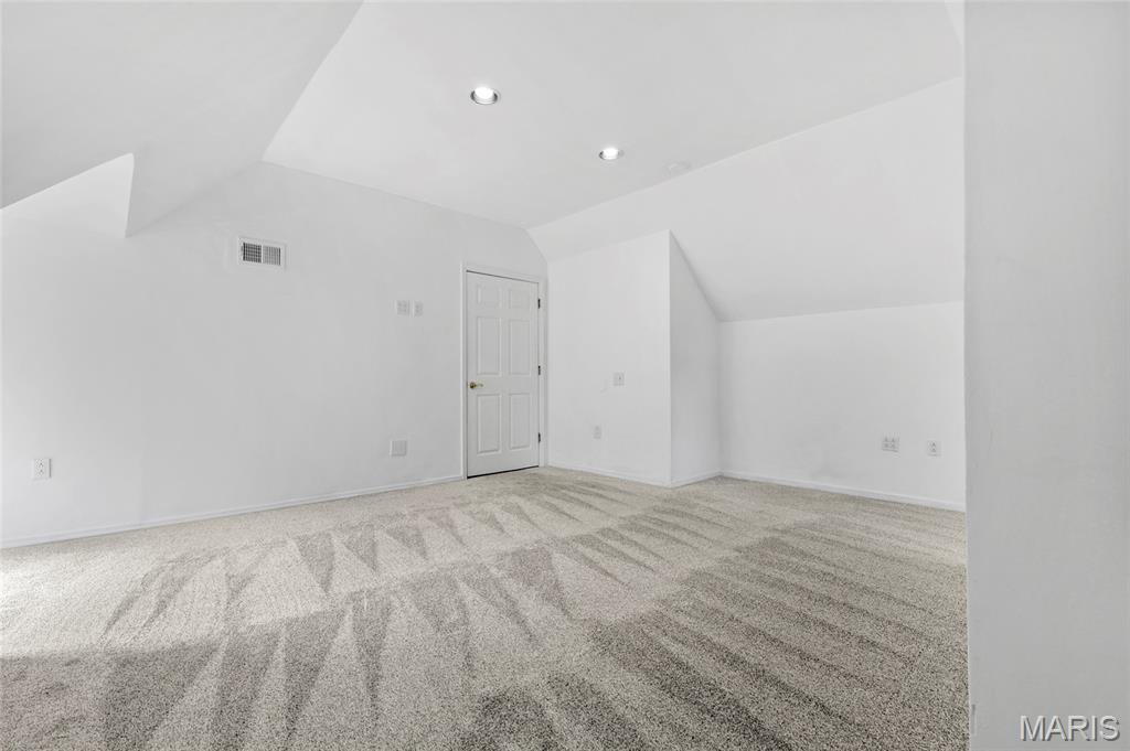Laclede Ave & Forest Park Boule - Residential