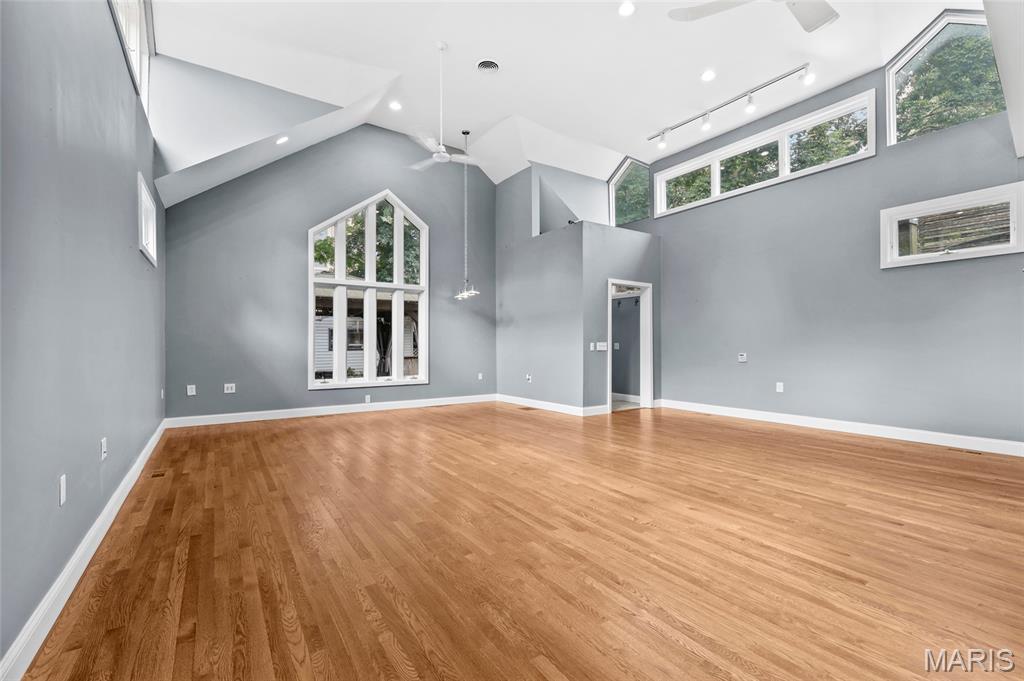 Laclede Ave & Forest Park Boule - Residential