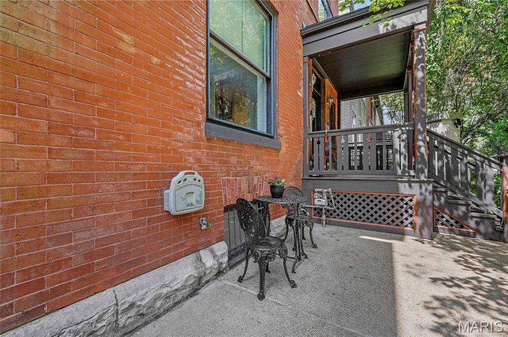 Laclede Ave & Forest Park Boule - Residential