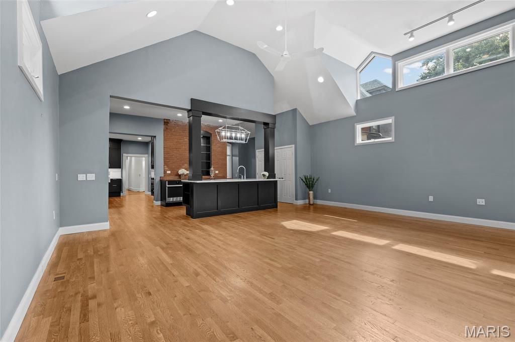 Laclede Ave & Forest Park Boule - Residential
