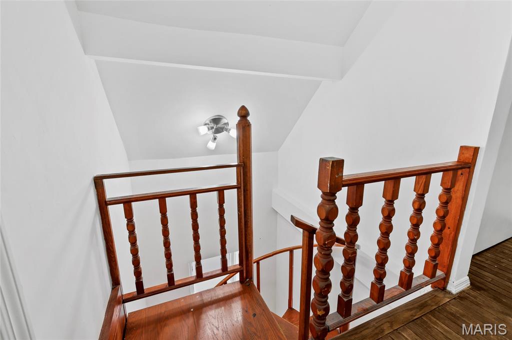 Laclede Ave & Forest Park Boule - Residential
