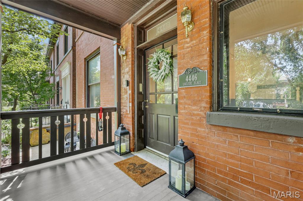 Laclede Ave & Forest Park Boule - Residential