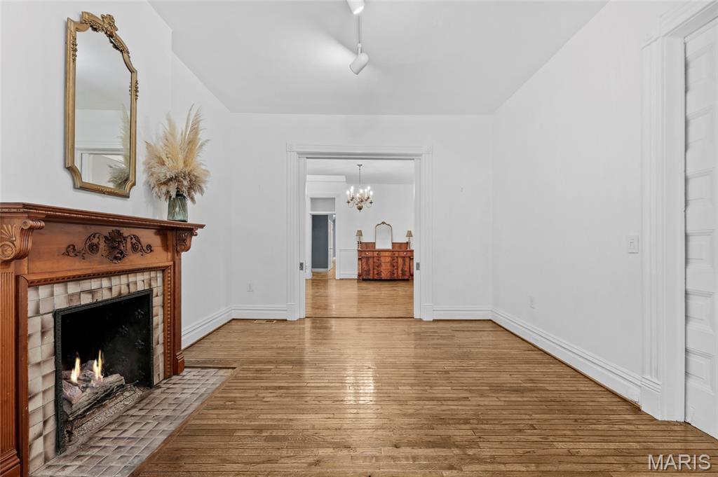 Laclede Ave & Forest Park Boule - Residential