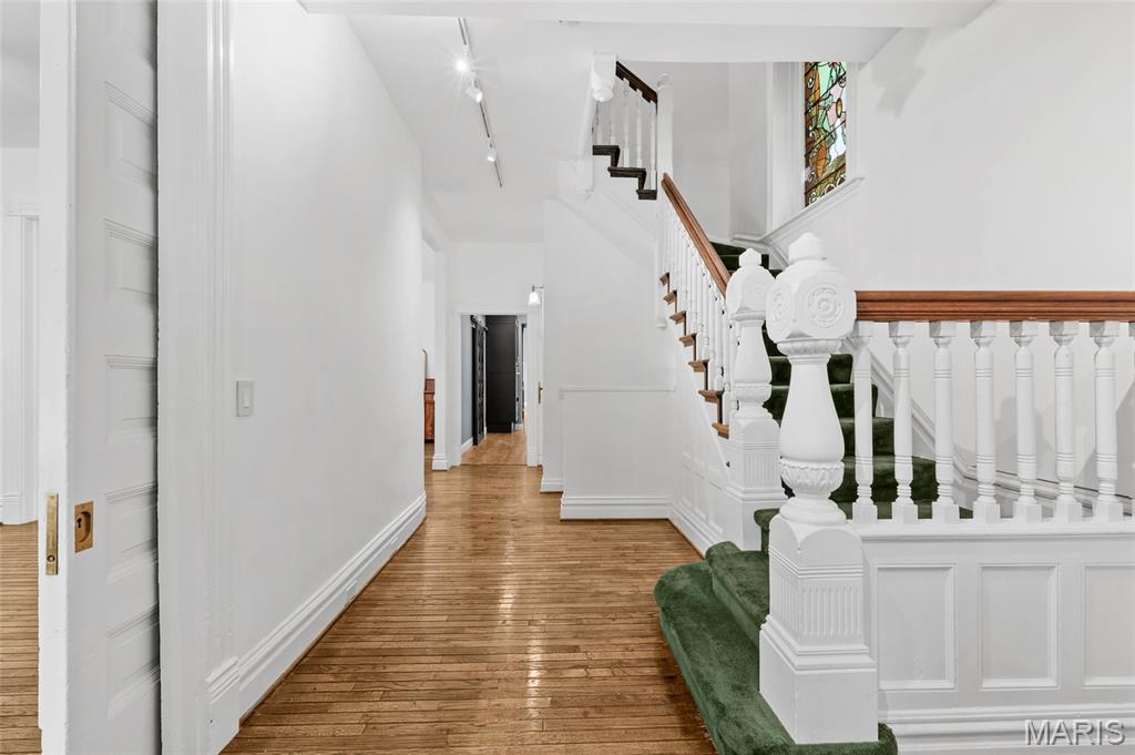 Laclede Ave & Forest Park Boule - Residential