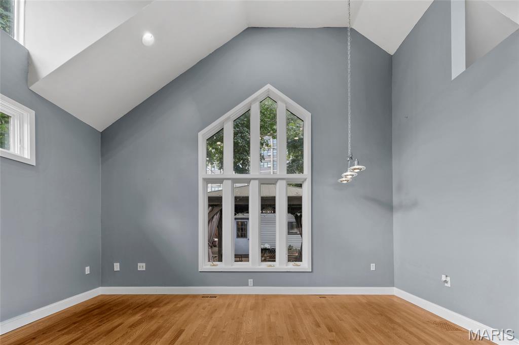 Laclede Ave & Forest Park Boule - Residential