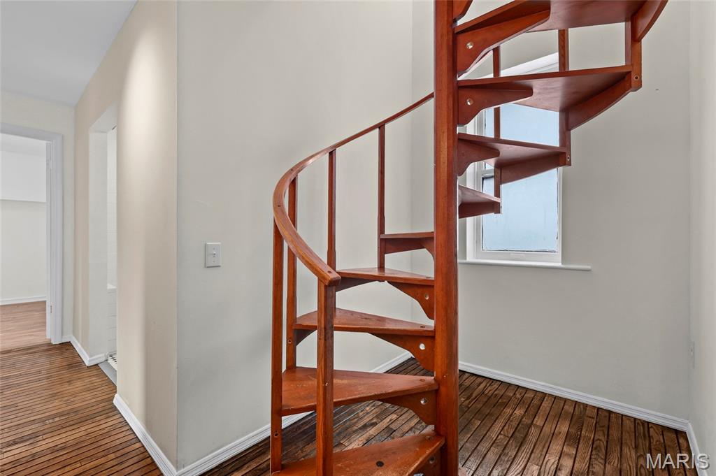 Laclede Ave & Forest Park Boule - Residential