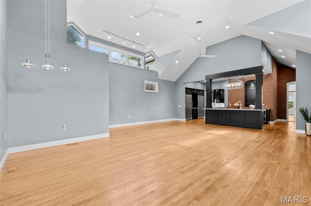 Laclede Ave & Forest Park Boule - Residential