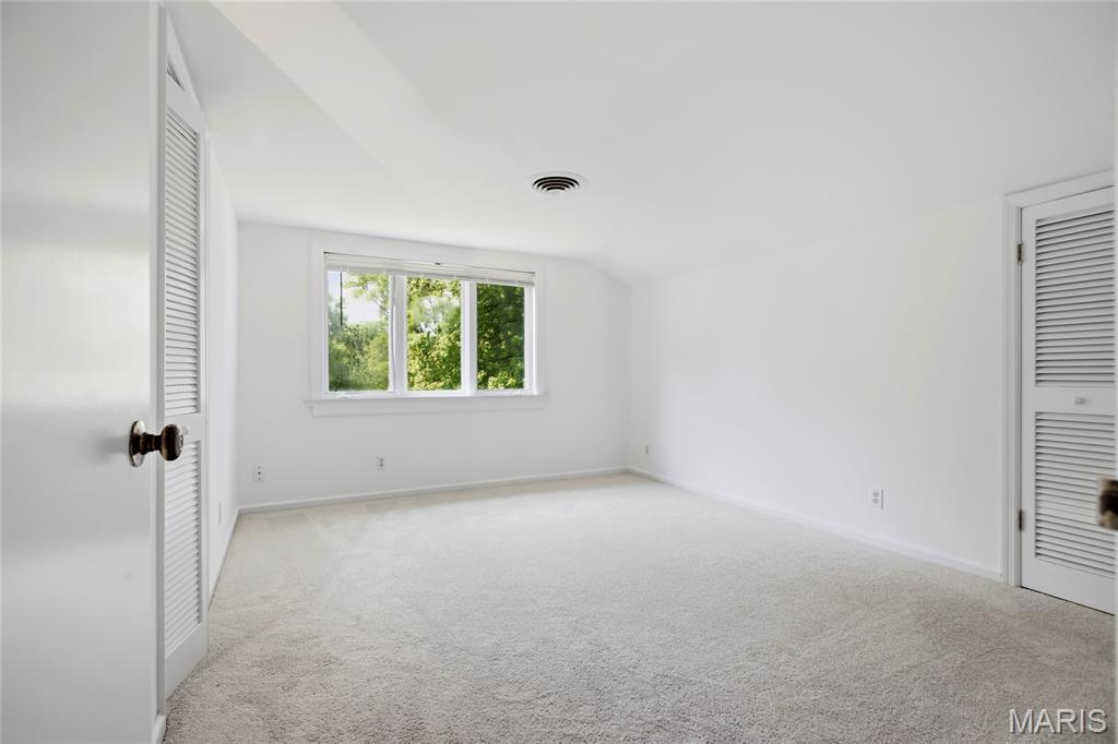 Ladue Ridge - Residential
