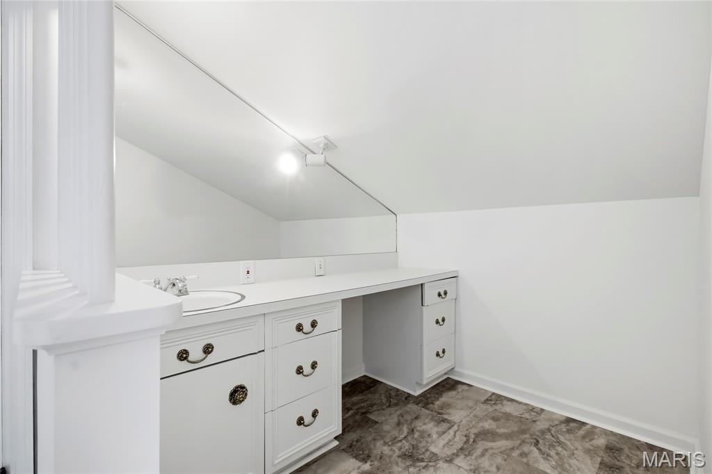Ladue Ridge - Residential