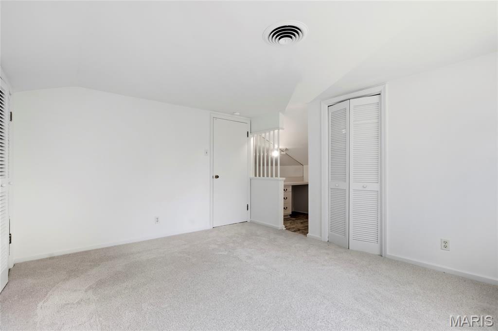Ladue Ridge - Residential