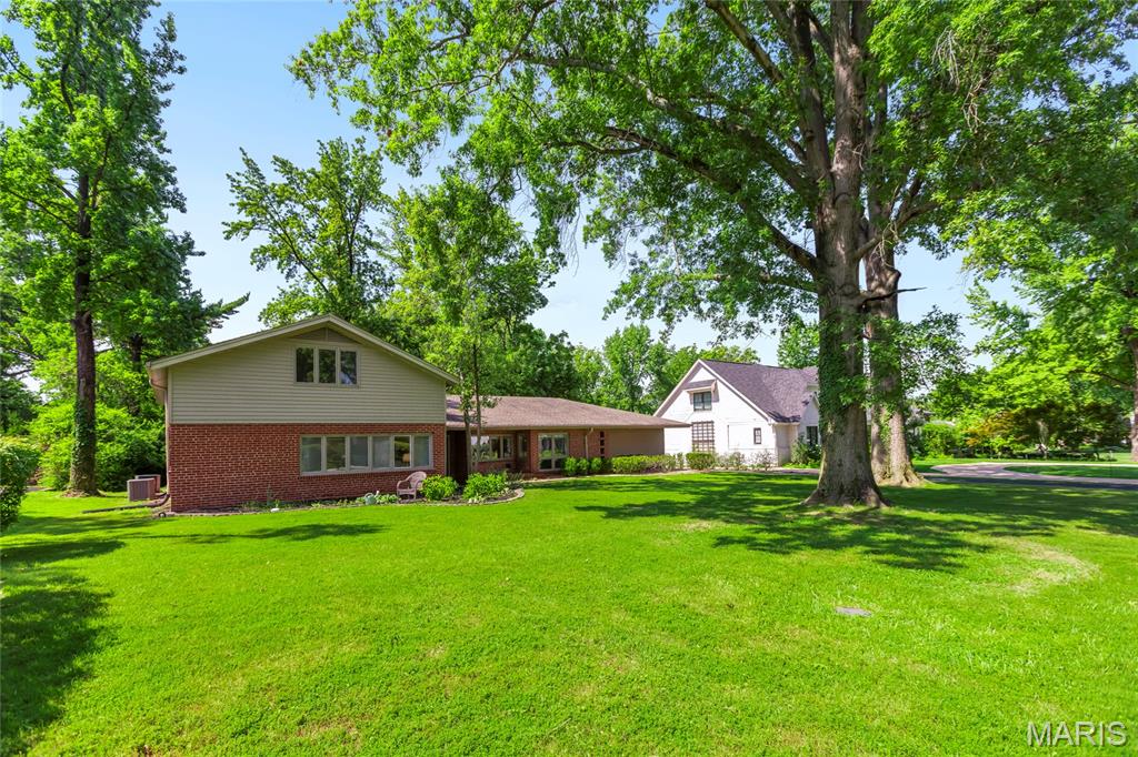 Ladue Ridge - Residential