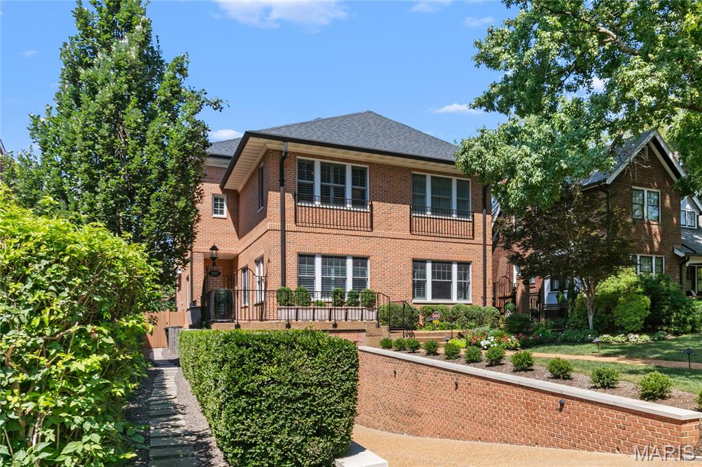 Situated in the heart of Old Town Clayton, this exceptional condominium offers a rare blend of low-maintenance living and generous, elegant space. Enjoy the convenience of walking to fine dining, beautiful parks, and the cultural and business center of Downtown Clayton. The well-designed floor plan strikes a balance between comfort and sophistication—perfect for both everyday living and effortless entertaining. The welcoming entry opens to a sun-filled living room and a generously sized dining room. The kitchen, complete with an informal dining area and open family room, extends to a spacious deck overlooking a charming, private backyard—ideal for al-fresco dining and relaxation. An elevator adds ease and accessibility to this lifestyle. Upstairs, the expansive primary suite boasts a spa-like bath and walk-in closet. Two additional bedrooms, with an en-suite bath, plus a laundry room, complete the second floor. The third level features a light-filled studio and a bonus room, along with a full bathroom. The lower level offers a recreation room with built-in cabinetry, a half bath, and direct access to the garage with two covered parking spaces. This residence is a rare opportunity for refined living in one of Clayton’s most desirable locations.