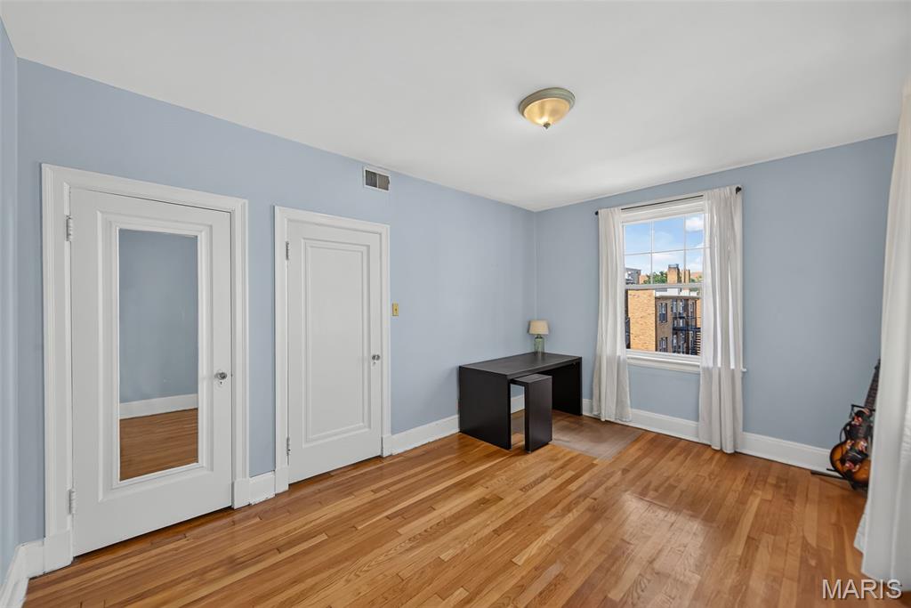 Blue Ridge Court Condo The - Residential