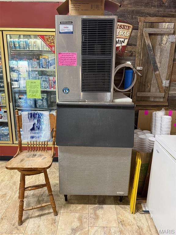 none - Commercial Sale