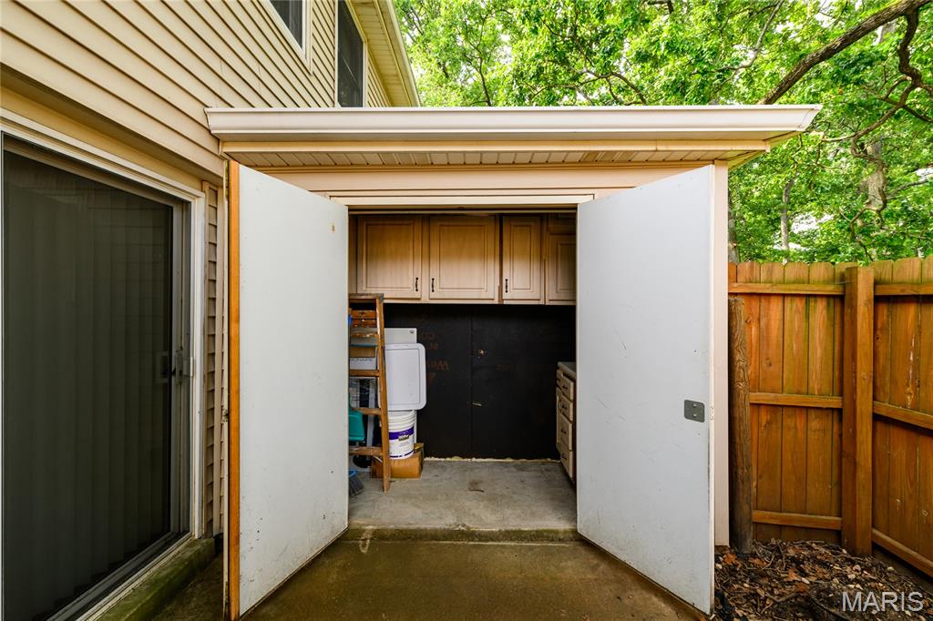 Brentwood Forest Condo Ph Two - Residential