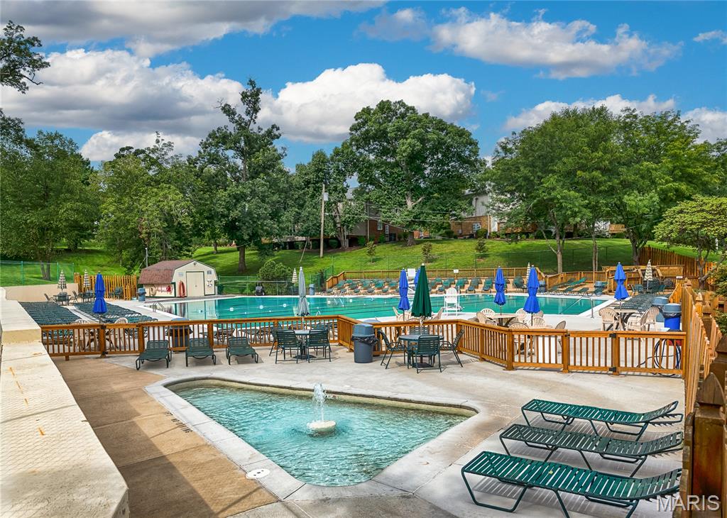 Brentwood Forest Condo Ph Two - Residential