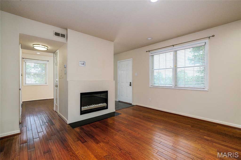 Brentwood Forest Condo Ph Two - Residential