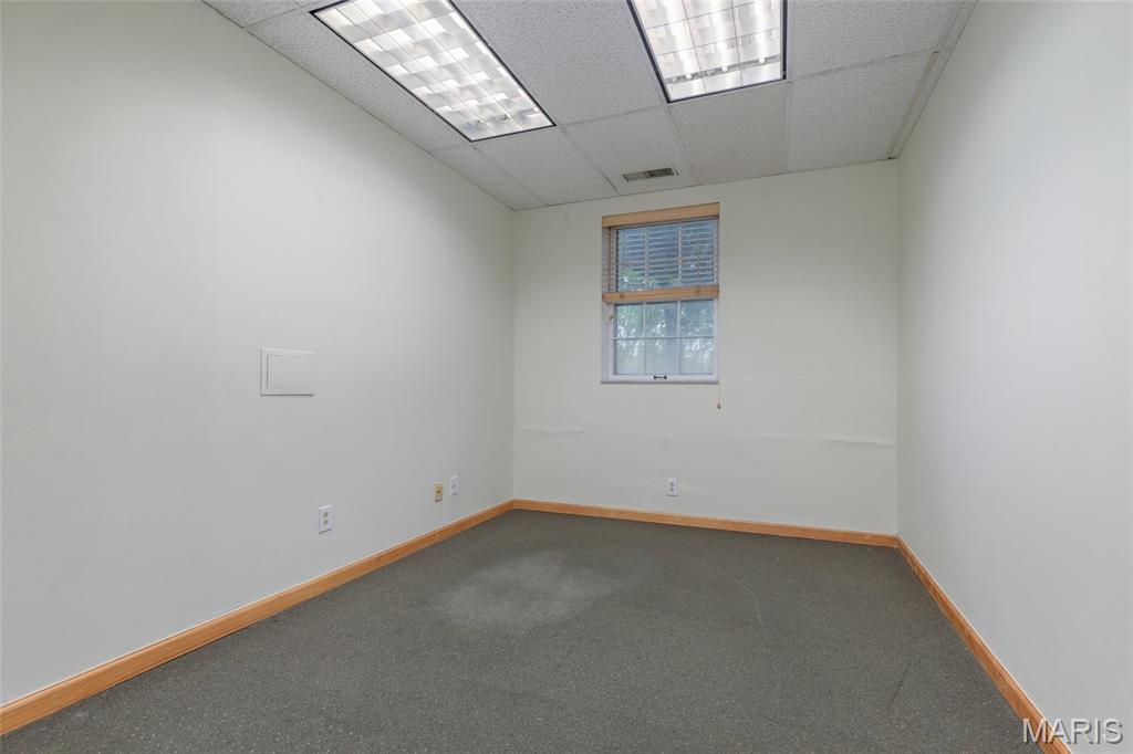 Lindell & Shaws/Us Surv 2037 - Commercial Lease