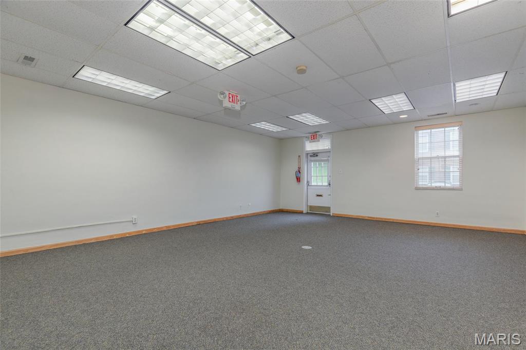 Lindell & Shaws/Us Surv 2037 - Commercial Lease