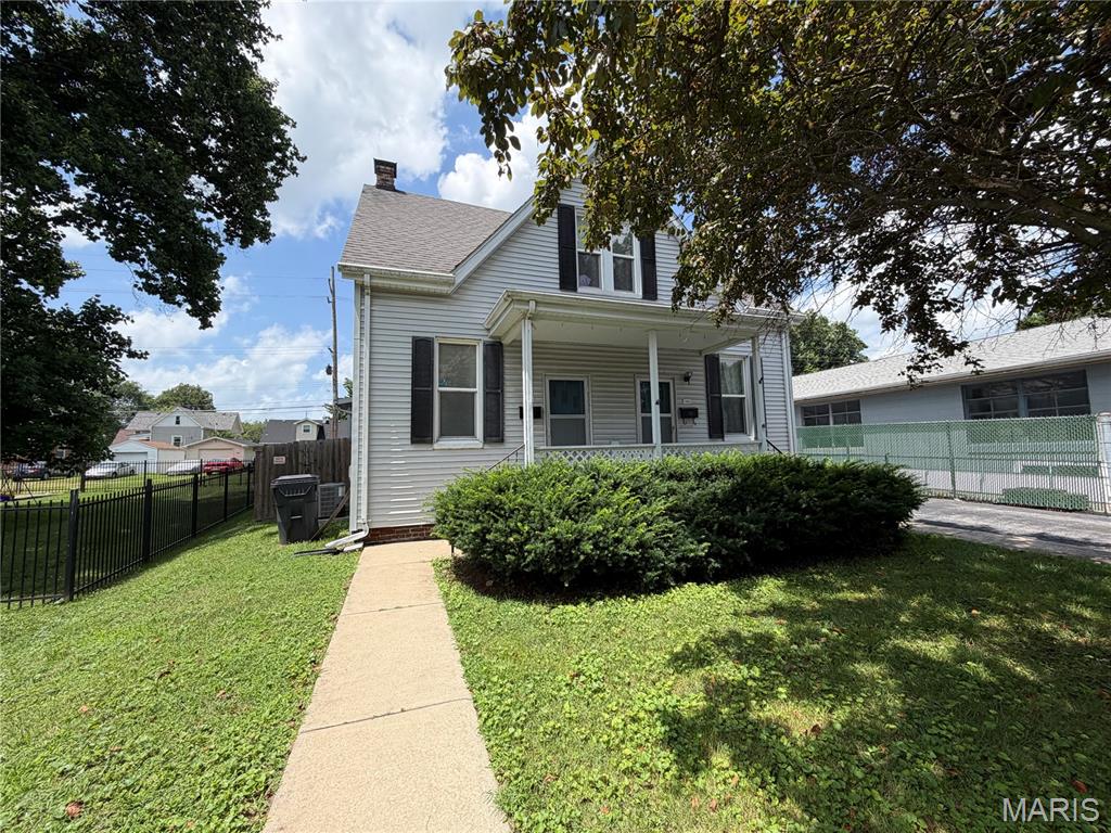Turnkey duplex with separate utilities, fully separated 6-foot privacy-fenced yards, & major system updates completed in 2024 & 2025.

Each side features an oversized upper-level loft bedroom, main-floor pass-through, living room, kitchen, & bath. Flexibility for multiple investment strategies, including house hacking. Projected market rent is approximately $1,200 per unit ($2,400 per month total).

1641 is currently operated as an owner-occupied short-term rental & may only be available for touring when not occupied by guests. Both units delivered vacant at closing. Buyers are responsible for independently verifying occupancy & permitted uses for intended future use of the property.

1641 Updates:
• HVAC replaced in 2024
• Water heater replaced in 2024
• Dishwasher installed
• Updated kitchen
• Updated bathroom

1639 Updates:
• HVAC replaced in 2024
• Water heater replaced in 2025
• New carpet installed
• Portable dishwasher included

Additional Features:
• Separate gas, electric, & water service
• Fully separated 6-foot privacy-fenced yards
• Separate in-unit washers & dryers replaced since 2022 & included with sale
• All kitchen appliances included
• Off-street parking
• Turnkey furnishings, linens, & supplies for 1641 are negotiable

Seller is a licensed real estate agent in the State of Illinois & owner of the property.