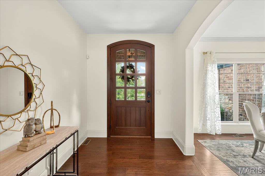 Ladue Court Villas - Residential
