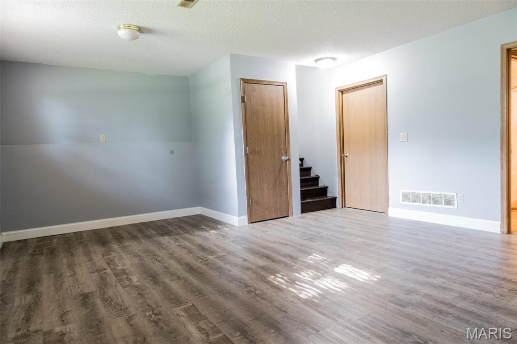 Hillcrest Manor - Residential